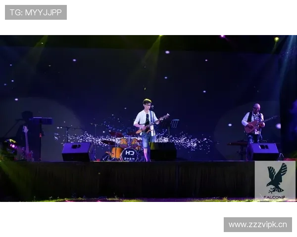 《登山入门全攻略：基础装备选择、技巧训练与安全须知》